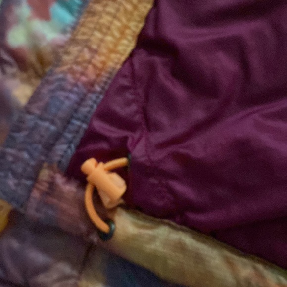 HP! The North Face XS Like New Thermoball Winter Jacket Multicolored Beautiful - Picture 8 of 12